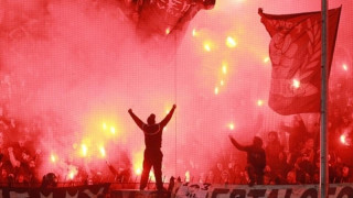 Νέα πορεία οπαδών του ΠΑΟΚ στα γραφεία της ΝΔ στο Κιλκίς