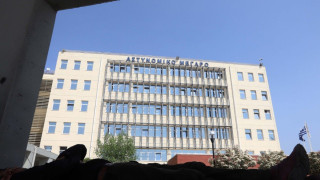 Έφηβη προσπάθησε να περάσει στο κρατητήριο κρουασάν με κοκαΐνη!