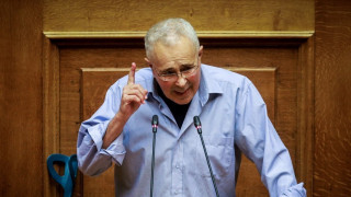 Ζουράρις: «ΠΑΟΚτσής που ρίχνει ΝΔ, ψηφίζει Μαρινάκη»