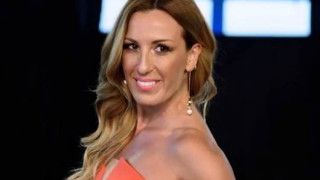 Πηγή Δεβετζή: «Με φλερτάρουν φουλ και μου στέλνουν γυμνές φωτογραφίες»