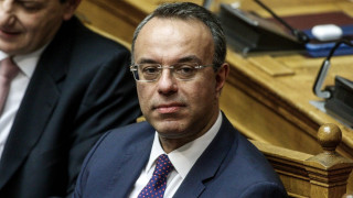 Αναστολή πληρωμής ΦΠΑ, οφειλών και δόσεων στην εφορία για 4 μήνες