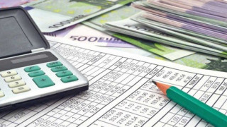 «Παγώνουν» τα δάνεια των επιχειρήσεων για 6 μήνες λόγω κορωνοϊού