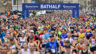 Οι Άγγλοι το χαβά τους: 6.200 δρομείς σε ημιμαραθώνιο!