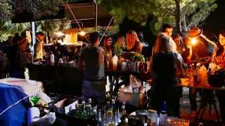 Η απάντηση του υπαίθριου μπαρ στη Νέα Παραλία Θεσσαλονίκης