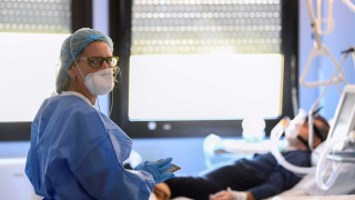 Fake News ο Ισπανός γιατρός που μιλούσε για ναρκώσεις 65χρονων