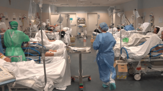 Κορωνοϊός: Εικόνες «αποκάλυψης» σε νοσοκομείο της Ιταλίας