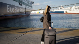 Μόνο οι μόνιμοι κάτοικοι θα ταξιδεύουν στα νησιά με εντολή Πλακιωτάκη