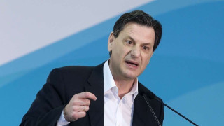 Σκυλακάκης: «Δύσκολη εξίσωση μία νέα καραντίνα το φθινόπωρο»