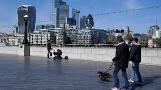 Μπορεί να φτάσουν και 70.000 οι θάνατοι από κορωνοϊό στη Βρετανία