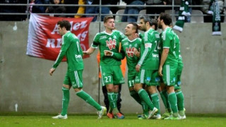 Στο -2 από την κορυφή