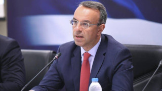 Σταϊκούρας: «Πτώση τζίρου στο 90%, θα ανακοινωθούν κι άλλοι ΚΑΔ»
