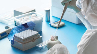 Λάρισα: Εξετάσεις στους Ρομά, καταγγελίες για καθ' υπόδειξη δείγματα