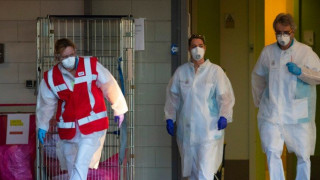 «Τόσοι θα μολυνθούν αν δεν διακόψουμε τον ρυθμό μετάδοσης του κορωνοϊού»