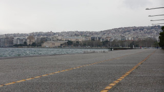 Άδειασε η Νέα Παραλία