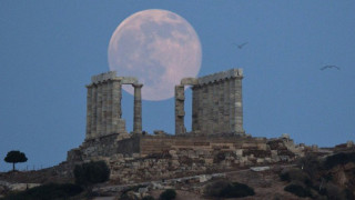 Υπερθέαμα με τη μεγαλύτερη υπερπανσέληνο του 2020