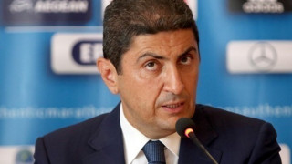 Ευαγγελίζεται τη διαφάνεια, αλλά δεν πείθει