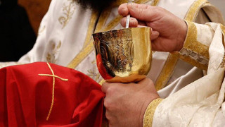 Κανονικά η Θεία Κοινωνία εν μέσω κορωνοϊού στην Κέρκυρα!
