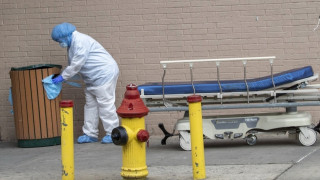 Σχεδόν 2.000 νεκροί για δεύτερο 24ωρο στις ΗΠΑ