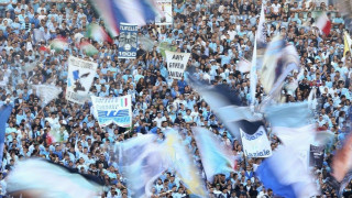 «Οι επιστήμονες δεν είναι οπαδοί, βρείτε εμβόλιο»