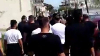 Δενδροπόταμος: Ρομά εναντίον μεταναστών