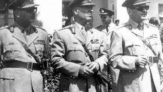 21 Απριλίου 1967: Η χούντα βάζει την Ελλάδα στον... γύψο