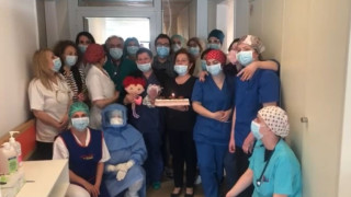 Τα ξεχωριστά γενέθλια γιατρού σε νοσοκομείο της Ξάνθης