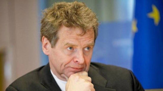 Τόμσεν: «Η Ελλάδα θα πληγεί περισσότερο οικονομικά από τον κορωνοϊό»