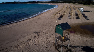 Ο κορωνοϊός δεν επιβιώνει στην άμμο της παραλίας
