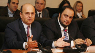 «Τρικυμία» στο... λιμάνι ﻿από τη στροφή Αλαφούζου