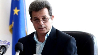 Συναδινός: «Είναι ξεκάθαρο ότι γέρνει προς Μαρινάκη ο Αυγενάκης»