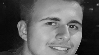 Θρήνος στην Βέροια για τον 19χρονο Απόστολο