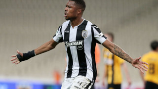 Αποθέωση για Άκπομ στην Αγγλία!