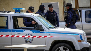 Η σύζυγος του Δ. Σταμάτη μιλά για τις συλλήψεις εμπρηστών έξω απο το σπίτι της