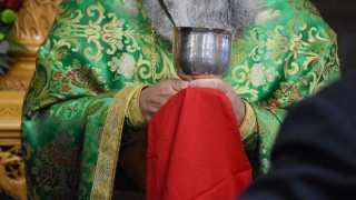 Απαγορεύτηκε η Θεία Κοινωνία στην Γερμανία