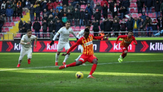 «Εχει εξαιρετική τεχνική ο Μενσά, τόσα ζητάει η Καϊσέρι για να τον δώσει»