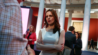 Αχτσιόγλου κατά Κασσελάκη: «Μου συμπεριφέρθηκε με στυλάκι επειδή είμαι γυναίκα»