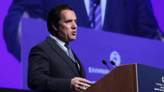 Οργή Γεωργιάδη για το tweet που «πέθανε» τον γιο του