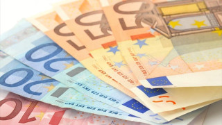Αρχίζει σήμερα η μείωση στις ασφαλιστικές εισφορές κατά 0,9%