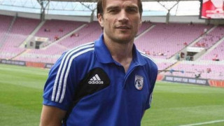 Μια προσωπικότητα στον πάγκο του Αρη