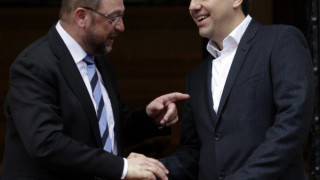 Ρώτησε τον Τσίπρα γιατί δεν φοράει γραβάτα! 