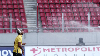 Σταθερός στις απαιτήσεις του