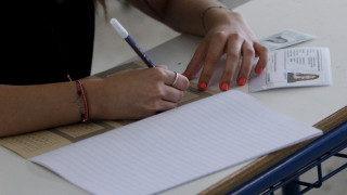 «Αρκετά βατό το θέμα στην Εκθεση, χωρίς ιδιαίτερα προβλήματα η πρώτη μέρα Πανελληνίων»