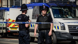 Βρετανία: Βίντεο-σοκ με γυναίκες να κλωτσούν στο κεφάλι 20χρονη