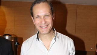 Βασίλης Κούκουρας: Σιχαίνομαι το «Κωνσταντίνου και Ελένης»!