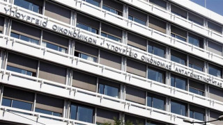 «Βροχή» αιτήσεων για την επιστρεπτέα προκαταβολή