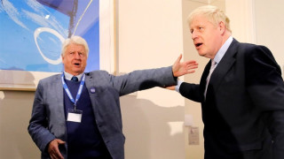 Για διακοπές στην Ελλάδα παρά την απαγόρευση ο πατέρας του Μπόρις Τζόνσον