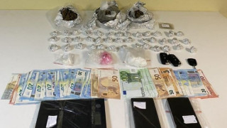 Συλλήψεις εμπόρων ναρκωτικών, βρέθηκαν χασίς και κοκαΐνη