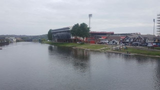 Οπαδός της Νότιγχαμ πήδηξε στο ποτάμι για να πανηγυρίσει