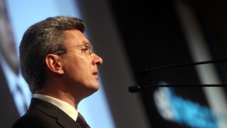 Νίκος Χατζηνικολάου: «Ντροπή σου κομματόσκυλο!»