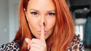 Η Χρηστίδου ανακοίνωσε on air το συμβόλαιό της!